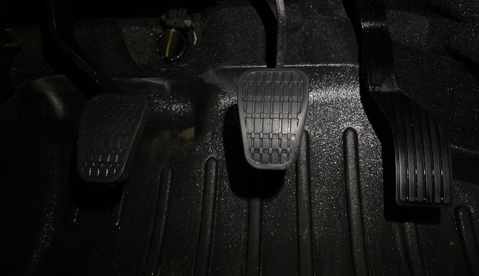 2025 Tata NEXON Creative Plus S CNG, CNG, Manual, 48,834 km, Pedals