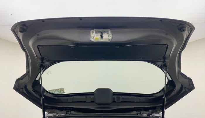 2018 Maruti Alto K10 VXI (O) AMT, Petrol, Automatic, 1,395 km, Boot Door Open