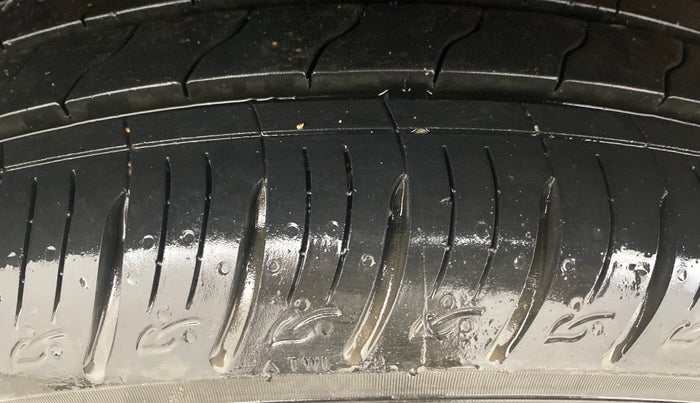 2021 Hyundai VENUE SX PLUS 1.0 TURBO DCT, Petrol, Automatic, 18,415 km, Right Rear Tyre Tread