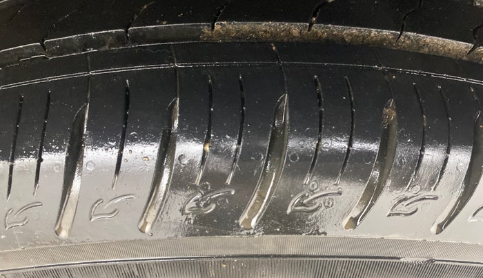 2021 Hyundai VENUE SX PLUS 1.0 TURBO DCT, Petrol, Automatic, 18,415 km, Left Rear Tyre Tread