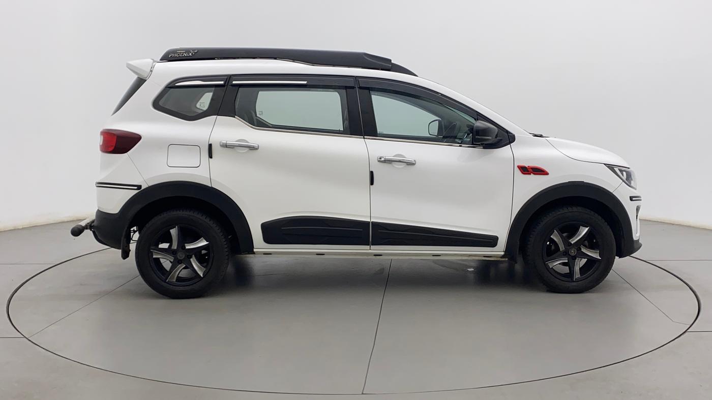 2021 Renault TRIBER RXZ, Petrol, Manual, 39,752 km, Right Side View