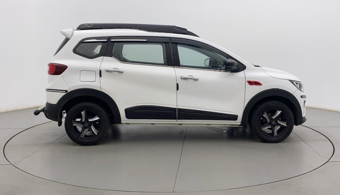 2021 Renault TRIBER RXZ, Petrol, Manual, 39,752 km, Right Side View