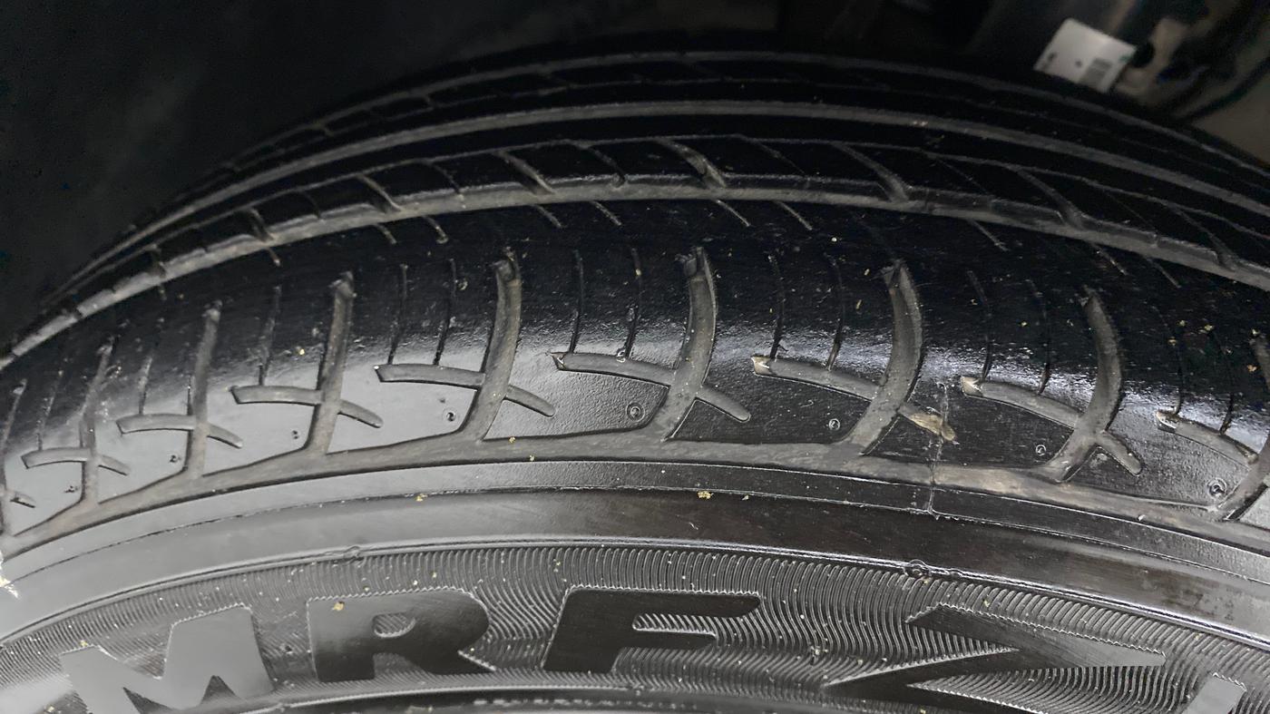 2019 Volkswagen Ameo Trendline 1.0, Petrol, Manual, 53,027 km, Left Front Tyre Tread