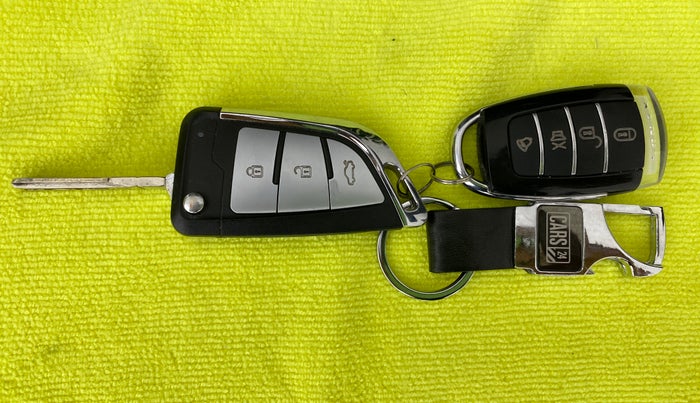 2019 Volkswagen Ameo Trendline 1.0, Petrol, Manual, 53,027 km, Key Close Up