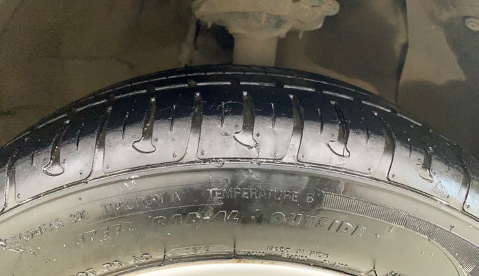 2015 Hyundai Xcent S (O) 1.2, Petrol, Manual, 83,593 km, Right Front Tyre Tread