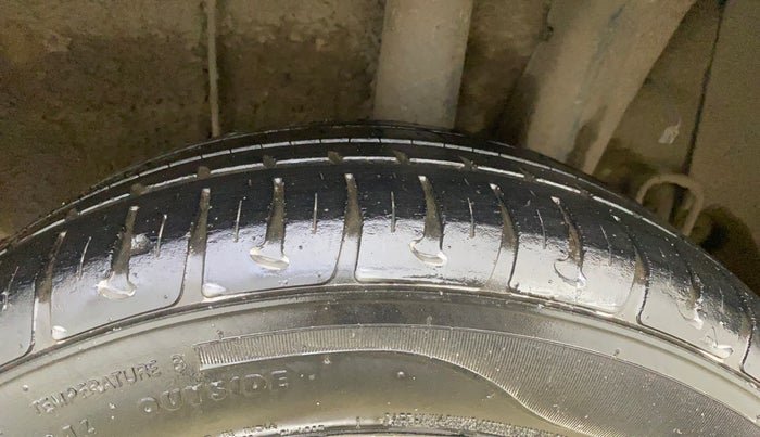 2015 Hyundai Xcent S (O) 1.2, Petrol, Manual, 83,593 km, Left Rear Tyre Tread