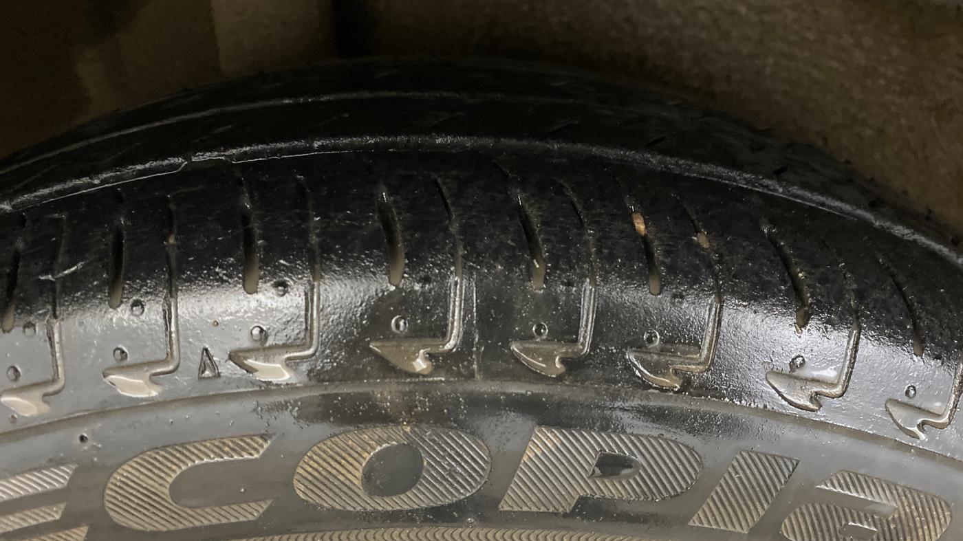 2021 Maruti IGNIS ZETA 1.2 AMT, Petrol, Automatic, 23,816 km, Right Rear Tyre Tread