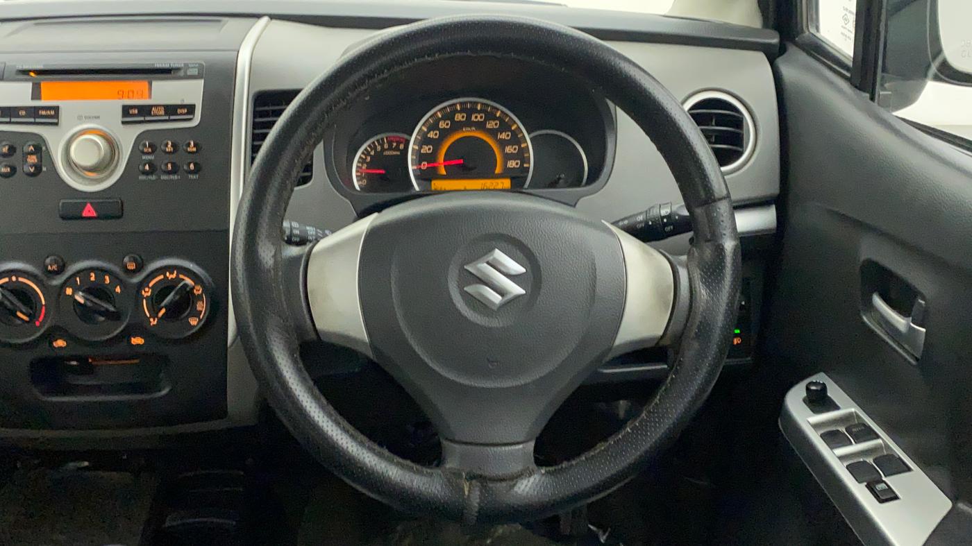 2012 Maruti Wagon R 1.0 VXI, Petrol, Manual, 16,227 km, Steering Wheel Close Up