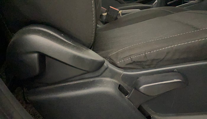 2018 Ford Ecosport TREND+ 1.5L DIESEL, Diesel, Manual, 77,151 km, Driver Side Adjustment Panel