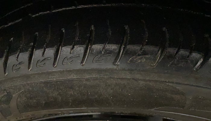 2018 Ford Ecosport TREND+ 1.5L DIESEL, Diesel, Manual, 77,151 km, Left Front Tyre Tread