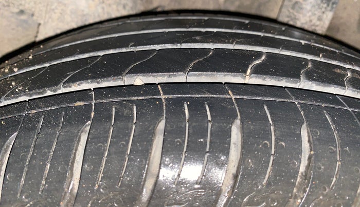 2024 Hyundai VENUE N LINE N6 1.0 TURBO DCT DUAL TONE, Petrol, Automatic, 19,998 km, Left Rear Tyre Tread