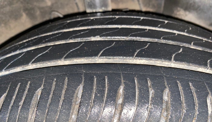 2024 Hyundai VENUE N LINE N6 1.0 TURBO DCT DUAL TONE, Petrol, Automatic, 19,998 km, Right Front Tyre Tread