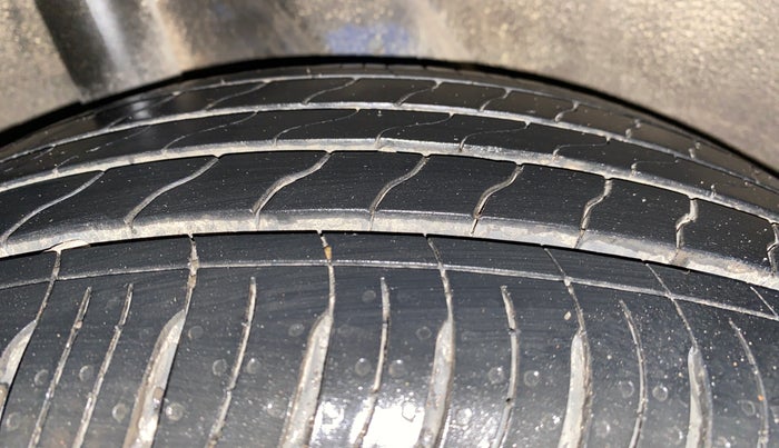 2024 Hyundai VENUE N LINE N6 1.0 TURBO DCT DUAL TONE, Petrol, Automatic, 19,998 km, Right Rear Tyre Tread