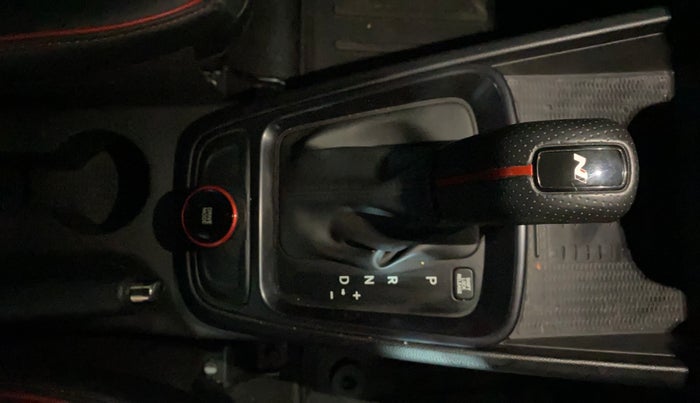 2024 Hyundai VENUE N LINE N6 1.0 TURBO DCT DUAL TONE, Petrol, Automatic, 19,998 km, Gear Lever