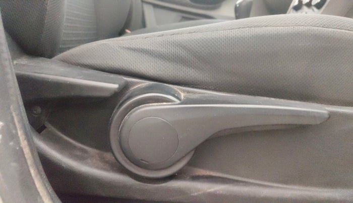 2018 Tata Tiago XZ PETROL, Petrol, Manual, 65,485 km, Driver Side Adjustment Panel