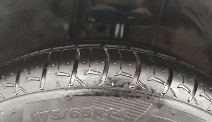 2018 Tata Tiago XZ PETROL, Petrol, Manual, 65,485 km, Left Front Tyre Tread