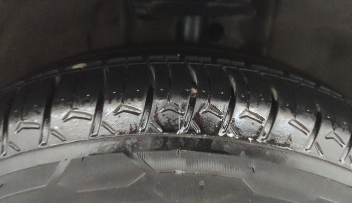 2018 Tata Tiago XZ PETROL, Petrol, Manual, 65,485 km, Right Front Tyre Tread