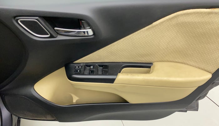 2017 Honda City 1.5L I-VTEC V MT, Petrol, Manual, 28,321 km, Driver Side Door Panels Control