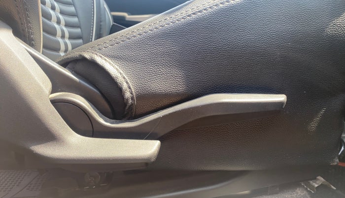 2023 Maruti Swift ZXI, Petrol, Manual, 4,273 km, Driver Side Adjustment Panel