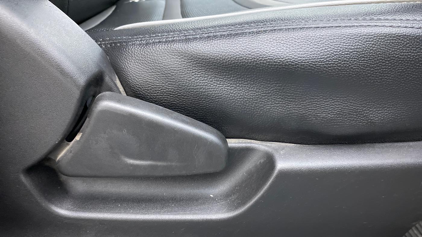 2019 Datsun Redi Go A, Petrol, Manual, 32,329 km, Driver Side Adjustment Panel