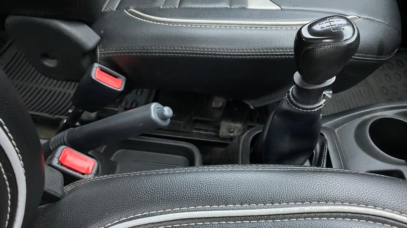 2019 Datsun Redi Go A, Petrol, Manual, 32,329 km, Gear Lever