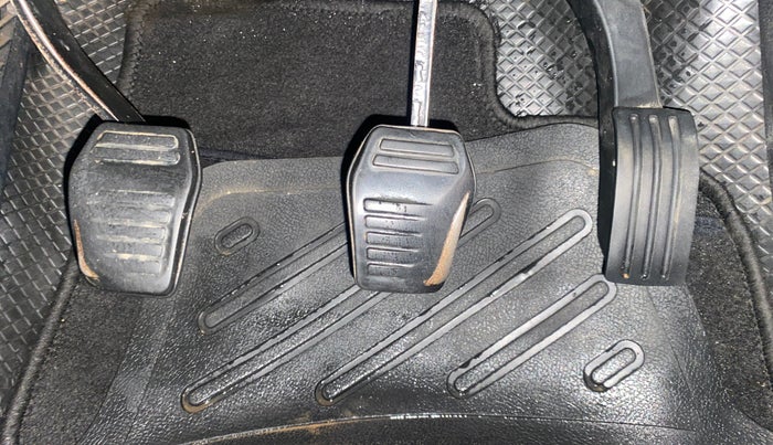 2012 Ford Figo TITANIUM 1.4 DIESEL, Diesel, Manual, 1,33,231 km, Pedals