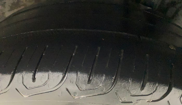 2012 Ford Figo TITANIUM 1.4 DIESEL, Diesel, Manual, 1,33,231 km, Left Rear Tyre Tread