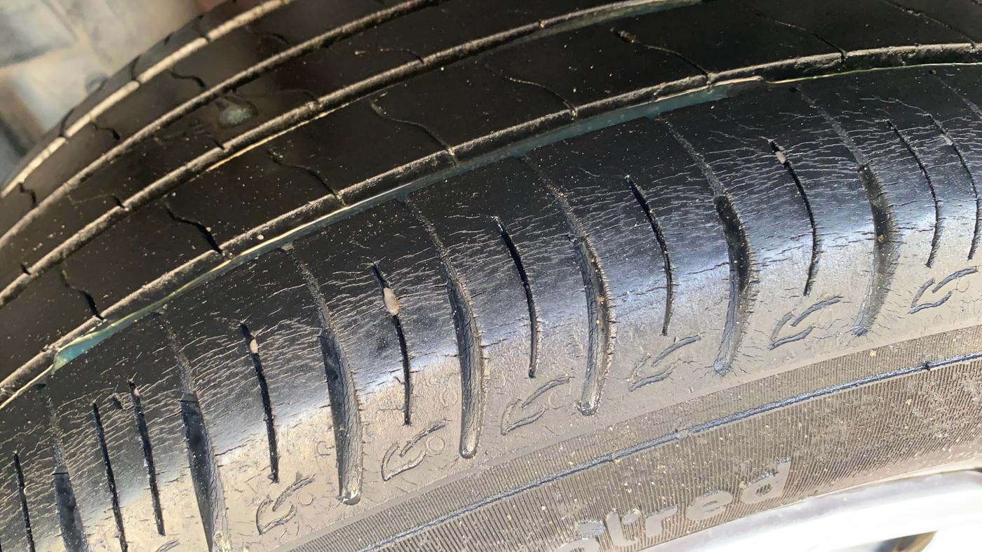 2021 Maruti Vitara Brezza VXI, Petrol, Manual, 52,341 km, Right Rear Tyre Tread