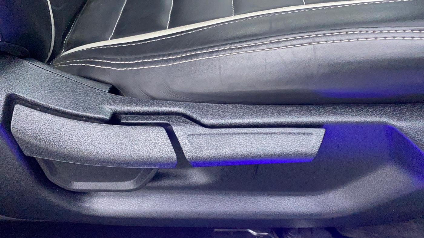 2021 Hyundai Creta SX EXECUTIVE MT, Petrol, Manual, 3,412 km, Driver Side Adjustment Panel