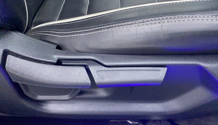 2021 Hyundai Creta SX EXECUTIVE MT, Petrol, Manual, 3,412 km, Driver Side Adjustment Panel
