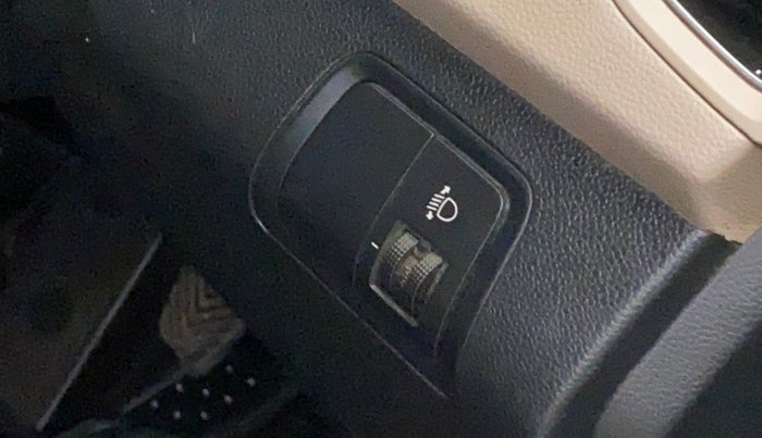 2017 Hyundai Elite i20 ERA 1.2, Petrol, Manual, 77,121 km, Dashboard - Headlight height adjustment not working