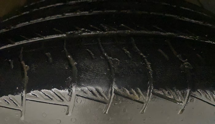 2020 MG HECTOR SHARP 1.5 DCT PETROL, Petrol, Automatic, 74,712 km, Right Front Tyre Tread