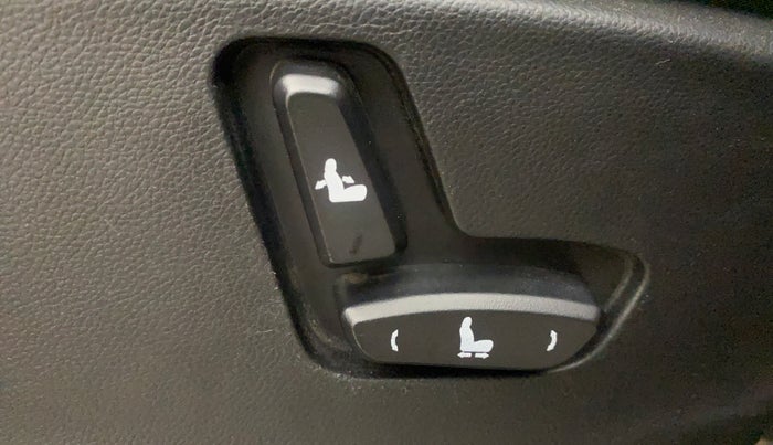 2020 MG HECTOR SHARP 1.5 DCT PETROL, Petrol, Automatic, 74,712 km, Driver Side Adjustment Panel