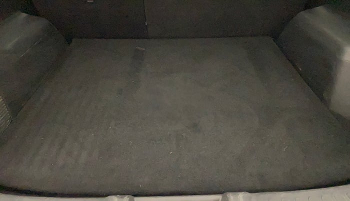 2020 MG HECTOR SHARP 1.5 DCT PETROL, Petrol, Automatic, 74,712 km, Boot Inside