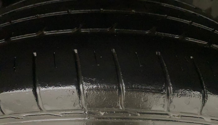 2020 MG HECTOR SHARP 1.5 DCT PETROL, Petrol, Automatic, 74,712 km, Left Rear Tyre Tread