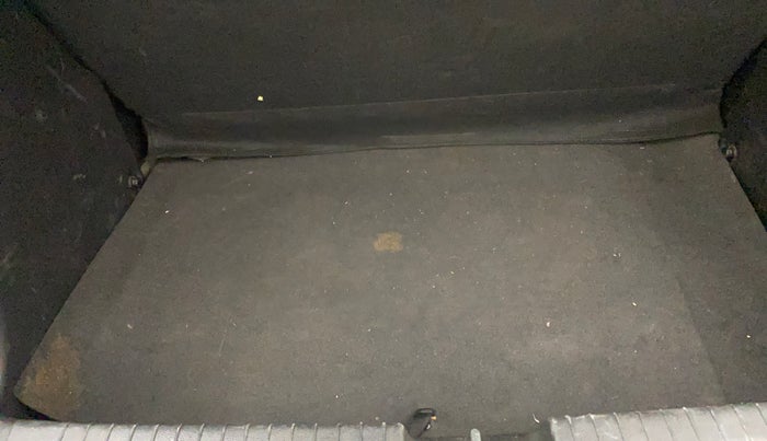 2015 Hyundai Elite i20 SPORTZ 1.4 CRDI, Diesel, Manual, 94,041 km, Boot Inside