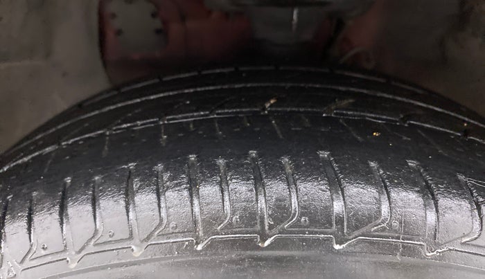 2016 Hyundai Elite i20 ASTA 1.2, Petrol, Manual, 41,085 km, Left Front Tyre Tread