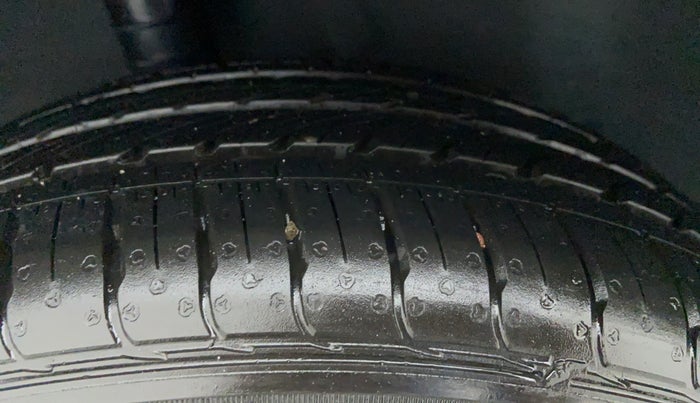 2014 Nissan Micra XV CVT, Petrol, Automatic, 26,096 km, Right Rear Tyre Tread