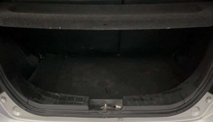 2014 Maruti Wagon R 1.0 VXI, Petrol, Manual, 38,668 km, Boot Inside