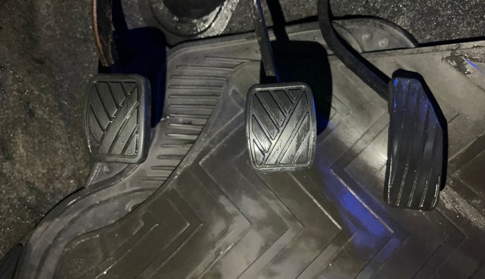 2014 Maruti Wagon R 1.0 VXI, Petrol, Manual, 38,668 km, Pedals