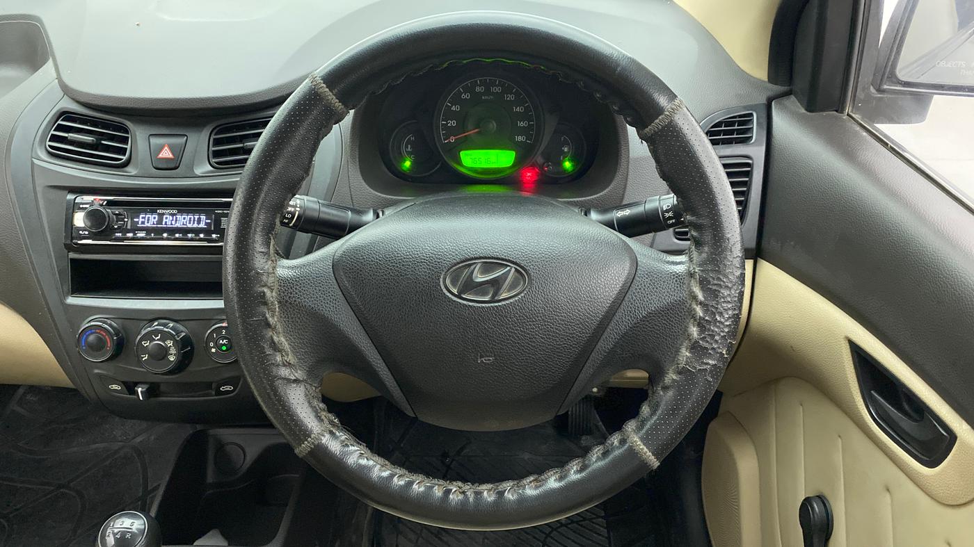2016 Hyundai Eon D-LITE+, Petrol, Manual, 76,604 km, Steering Wheel Close Up