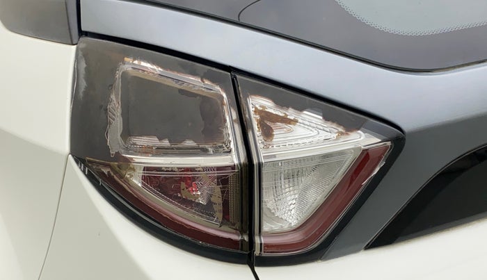 2018 Tata NEXON XM PETROL, Petrol, Manual, 65,538 km, Left tail light - Minor damage