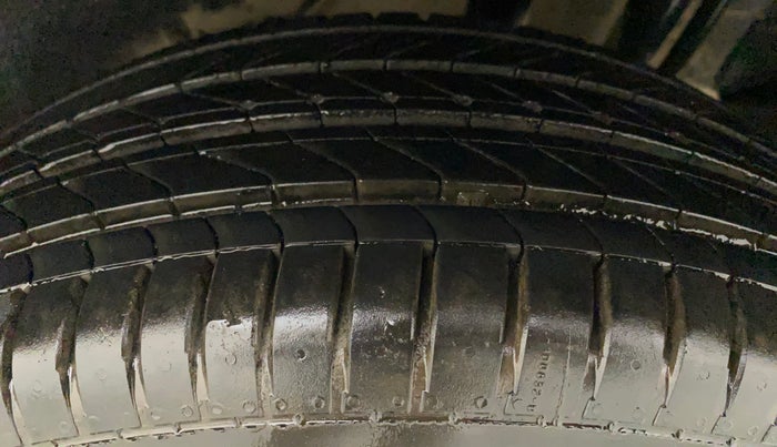 2018 Tata NEXON XM PETROL, Petrol, Manual, 65,538 km, Left Rear Tyre Tread