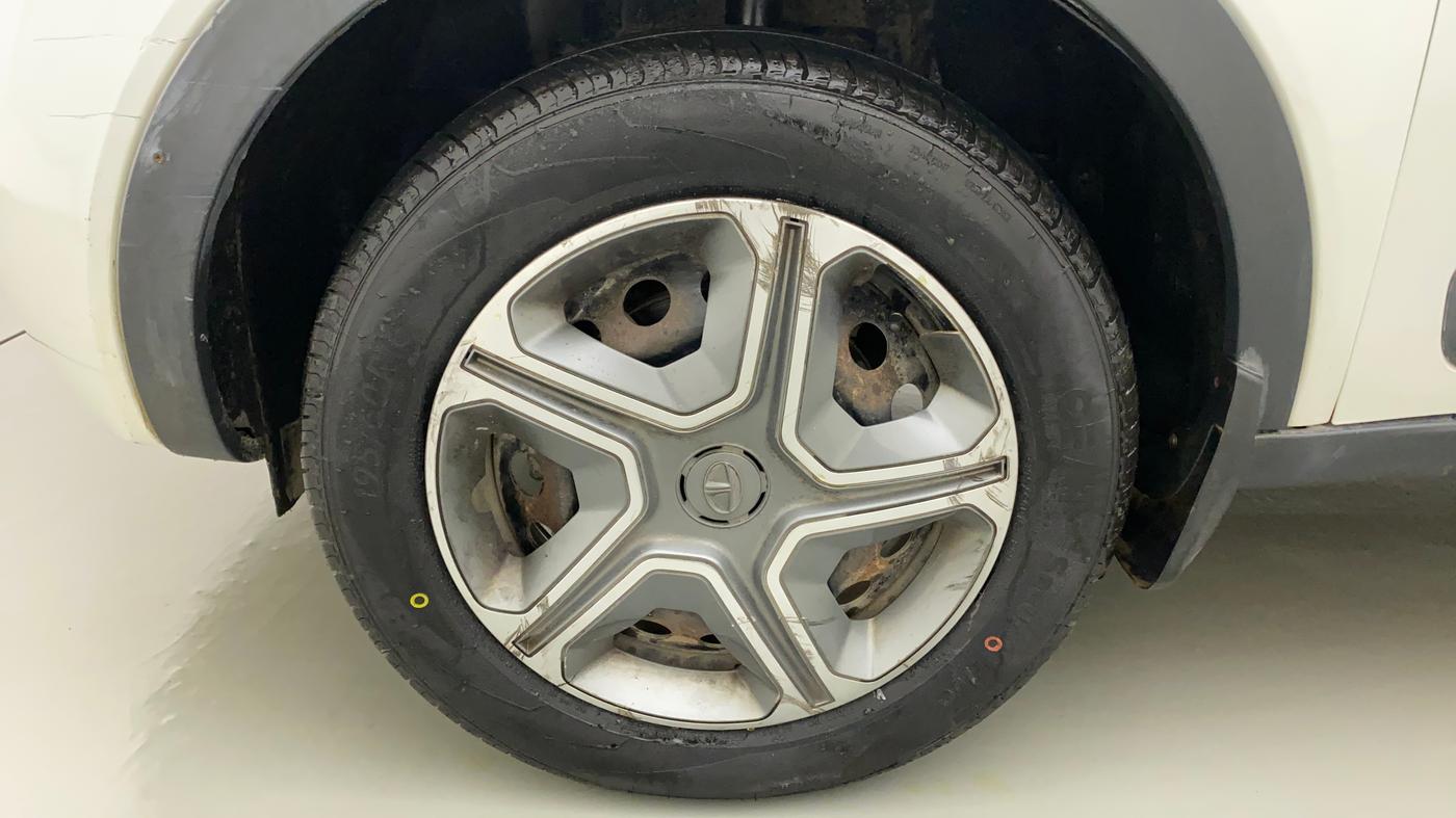 2018 Tata NEXON XM PETROL, Petrol, Manual, 65,538 km, Left Front Wheel