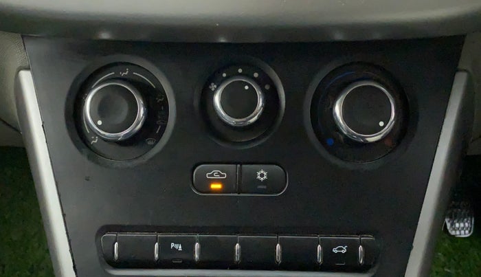2018 Tata NEXON XM PETROL, Petrol, Manual, 65,538 km, AC Unit - Car heater not working