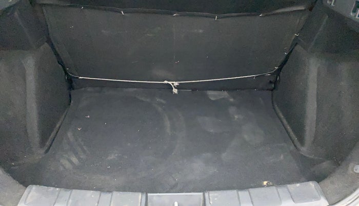 2018 Tata NEXON XM PETROL, Petrol, Manual, 65,538 km, Dicky (Boot door) - Parcel tray missing