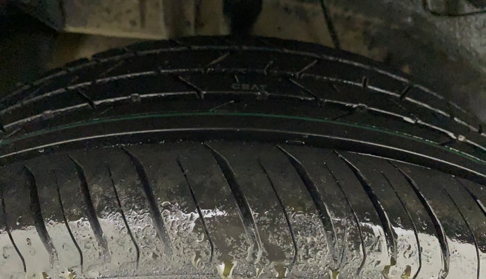 2018 Tata NEXON XM PETROL, Petrol, Manual, 65,538 km, Right Rear Tyre Tread