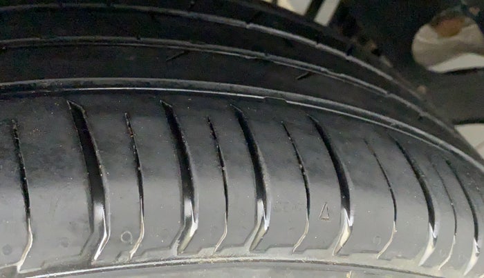 2015 Hyundai Creta 1.6 S, Petrol, Manual, 63,503 km, Right Rear Tyre Tread