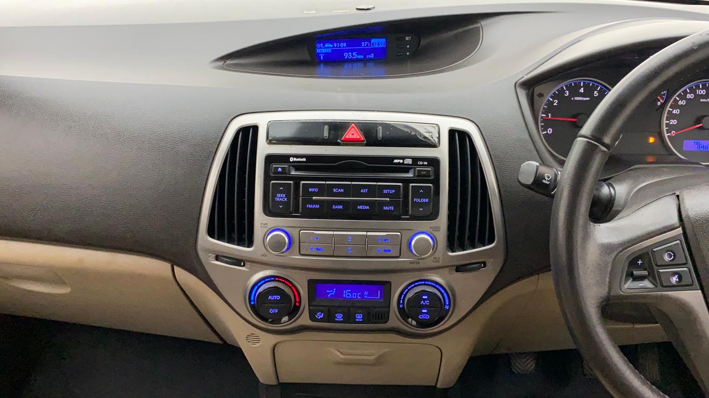 2012 Hyundai i20 SPORTZ 1.2, Petrol, Manual, 50,606 km, Air Conditioner