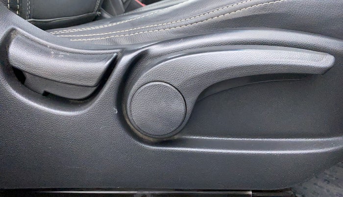 2017 Hyundai Creta 1.6 CRDI SX PLUS AUTO, Diesel, Automatic, 78,135 km, Driver Side Adjustment Panel